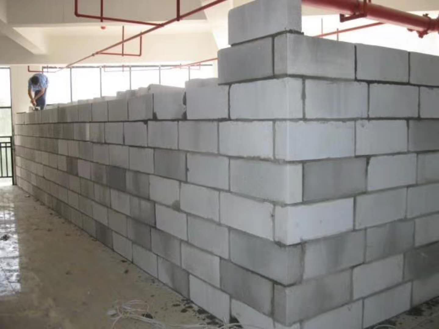 滴道蒸压加气混凝土砌块承重墙静力和抗震性能的研究